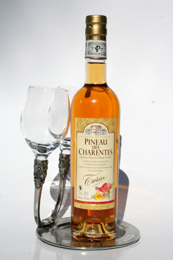 Pineau des Charentes Tarin socle étaim Pineau des Charentes Tarin socle étaim
